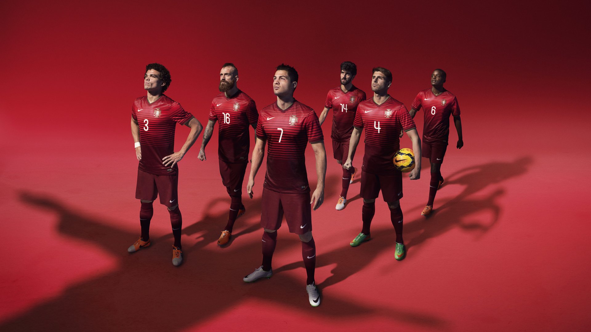 女篮姑娘的笑容诠释自信与力量，女篮神仙颜值